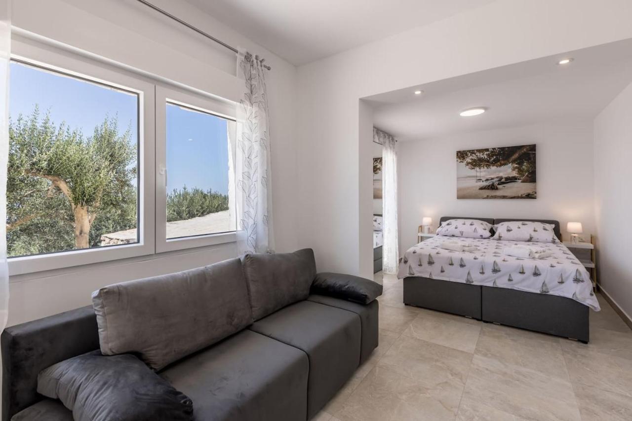 Willa Dream Hill Kaštel Kambelovac Zewnętrze zdjęcie